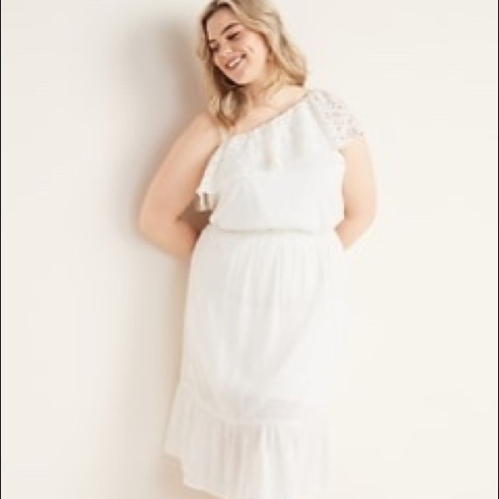 Old Navy Eyelet Maxi Dress XL Ivory Off Shoulder Frills